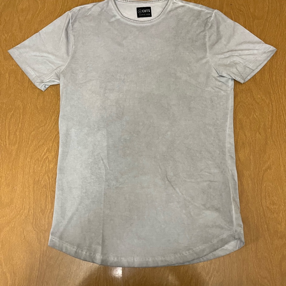 Cuts Clothing Heather Gray Curve-Hem Short Sleeve Tee